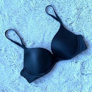 VICTORIA SECRET bombshell push-up bra size 34-A